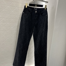 Chanel Jeans